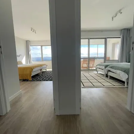 Floor Avenida Arriaga 802 Фуншал